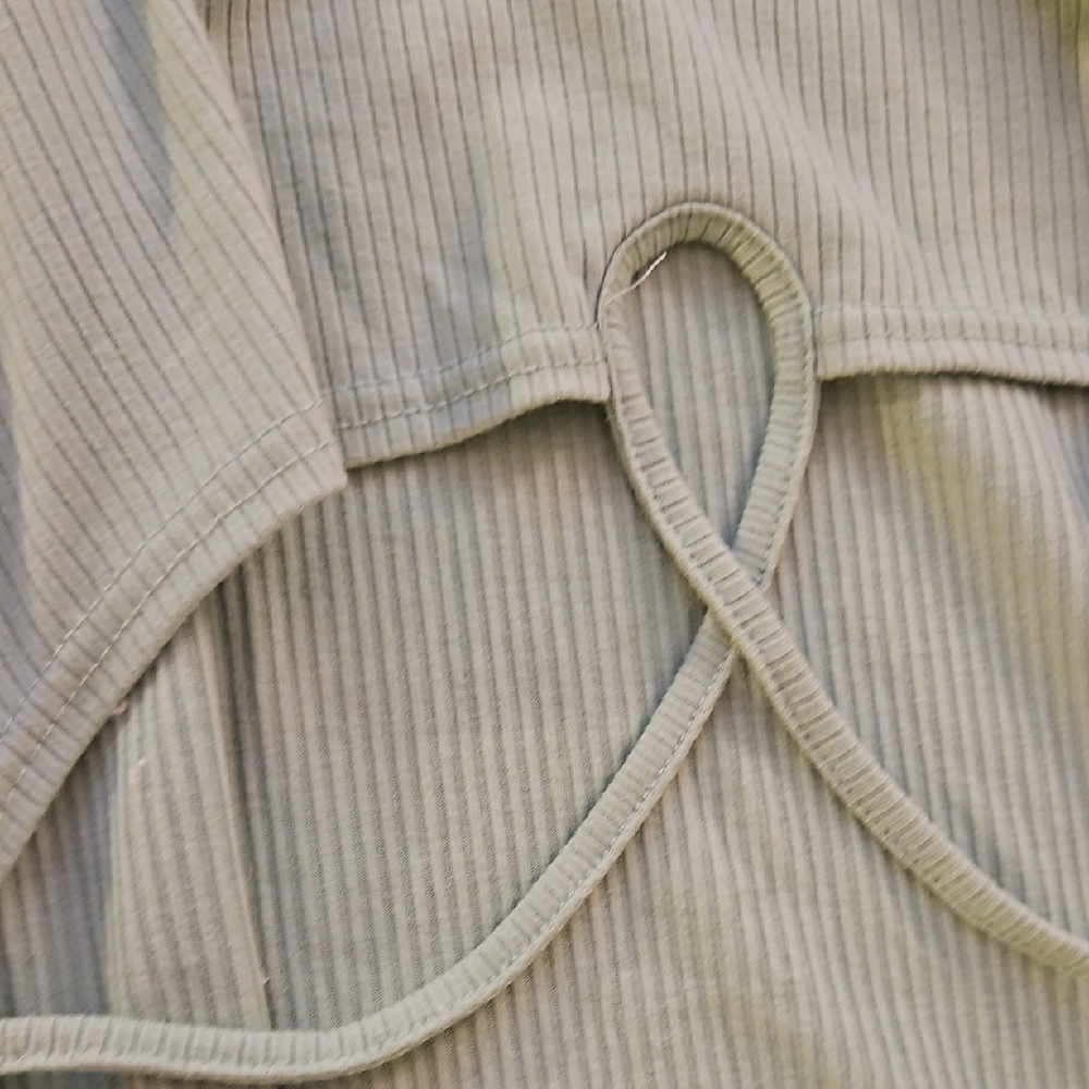 Sage Green Sleeveless Maxi Dress - Picture 3 of 3